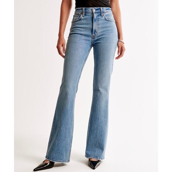 Abercrombie & Fitch The Vintage Flare High Rise Short Jeans - Picture 1 of 14